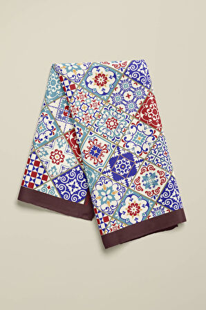 C49 Kadın Mavi Mini Çini Desenli 50x50 Bandana HYL DG0703-22