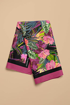 G39 Kadın Yeşil Pembe Çiçek Desenli 50x50 Bandana