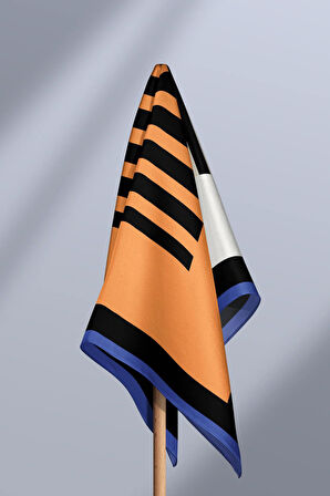 G60 Kadın Turuncu Kare Desenli 50x50 Bandana