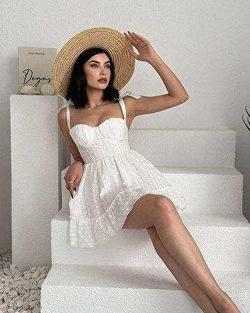Askısı Bağlamalı Mini Güpür Elbise