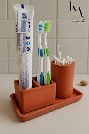 3 Parça Beton Banyo Seti – Diş Fırçalık, Kulak Çubuğu Kutusu ve 15x10 cm Tepsi | Minimalist Tasarım