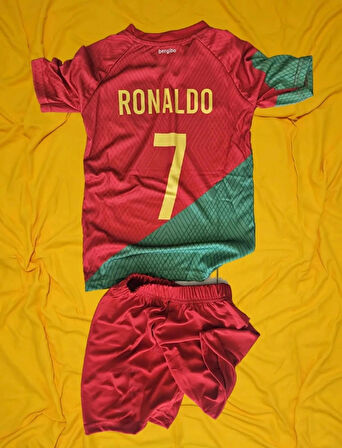 Bite Nose Ronaldo Portekiz Çoraplı Çocuk Şortlu T-Shirt