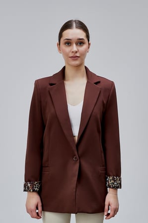 Kahverengi Kruvaze Yaka Kolu Katlama Detaylı Regular Vatkalı Blazer Ceket
