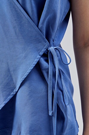 İndigo V Yaka Yandan Bağlama Detaylı Yelek-Pantolon Takım