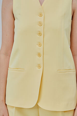 Sarı Düğmeli Regular Astarlı Dokuma Yelek