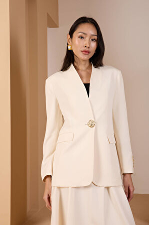 Ekru Salaş Kesim Düğme Detaylı Dokuma Blazer Ceket