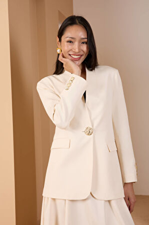 Ekru Salaş Kesim Düğme Detaylı Dokuma Blazer Ceket