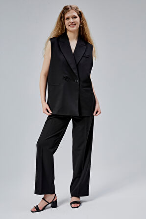 Siyah Salaş Kesim Dökümlü Pantolon