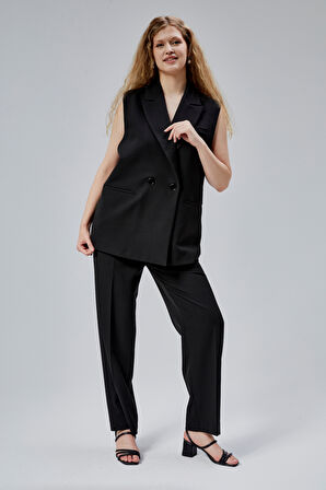 Siyah Salaş Kesim Dökümlü Pantolon