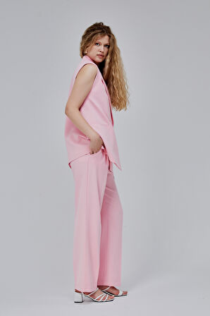 Pembe Salaş Kesim Dökümlü Pantolon