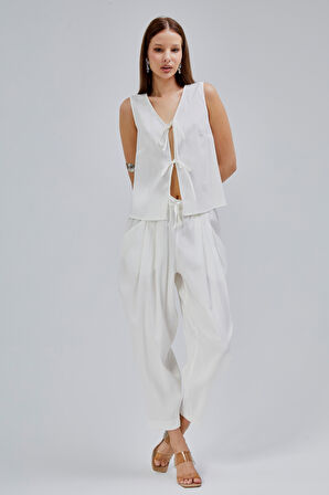 Taş V Yaka Fiyonk Detaylı Yelek-Pantolon Takım