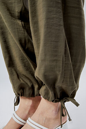 Haki Salaş Kesim Modal Dokuma Pantolon