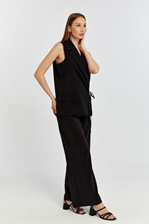 Siyah Regular Fit Belden Bağlama Detaylı Astarlı Dokuma Yelek