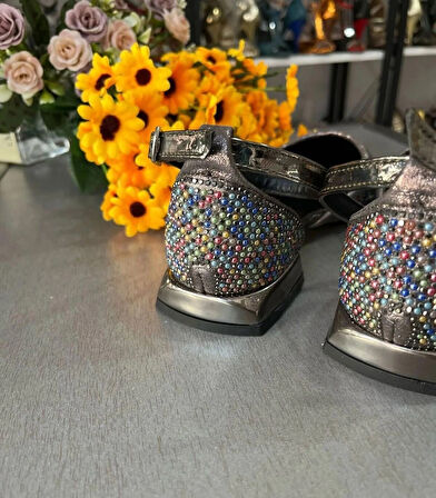 KISA TOPUK BİLEKTEN BAĞLI ÇOK RENLİ BONCUK DETAYLI SPOR ŞIKLIK KONFORLU KADIN AYAKKABI