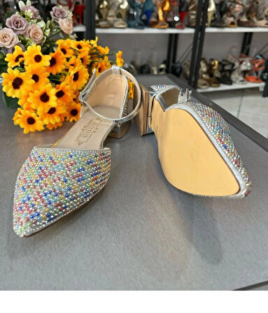 KISA TOPUK BİLEKTEN BAĞLI ÇOK RENLİ BONCUK DETAYLI SPOR ŞIKLIK KONFORLU KADIN AYAKKABI