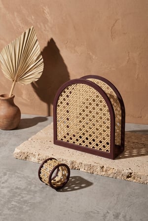 Rattan Hasır Peçetelik - Modern Boho Hazeranlı Masaüstü Peçete Düzenleyici
