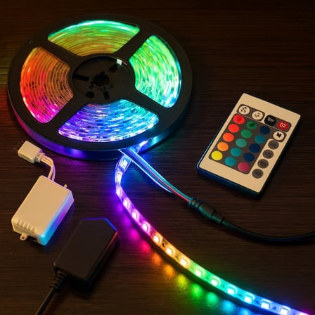 RGB Şerit 54 LED Kumandalı USB Bağlantılı Çalışma Masası Lambası Televizyon Arkası Ortam Işığı