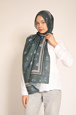 Desenli Yaprak MotifliLacivert Soft Kumaş Şal – Modern ve Şık Dokunuş