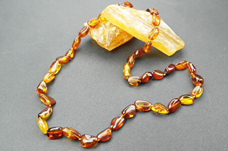 Saray Zarafeti Doğal Kesim Damla Kehribar Yetişkin Kolye