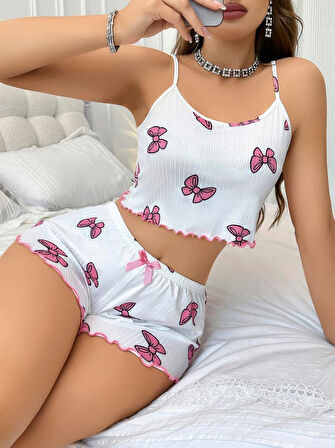 Pamuklu Beyaz Üstüne Pembe Kurdela Desenli Fitilli Askılı Şortlu Pijama Takımı
