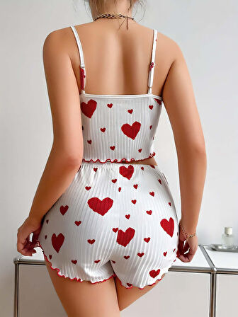 Pamuklu Beyaz Üstüne Kırmızı Kalp Desenli Askılı Şortlu Pijama Takımı