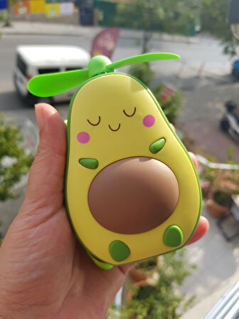 Sevimli Avokado Tasarımlı Led Işıklı USB Kablolu Mini Fan I Masa Üstü Ve Boyun Kullanımı Vantilatör.