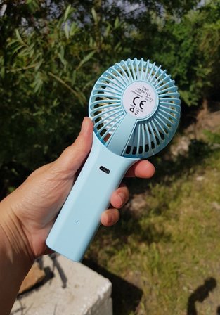 Mini Fan USB Şarjlı Sessiz El Vantilatör Telefon Standlı 3 Kademe Mavi