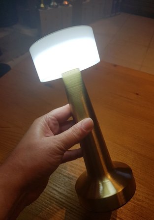 Dokunmatik Masa Ve Gece Lambası Dokunmatik Lamba Abajur Led Şarjlı Masa Lambası Ledli Gold 21 Cm