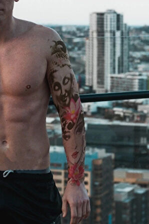 Geçici Nirvana Ve Kadın Modelli Kol Dövme Tattoo