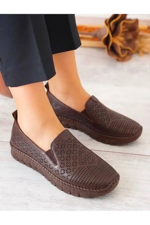 Hakiki Deri Beyaz Kadın Ayakkabı Lazer Delikli Ortopedik Taban Slip-On Casual Günlük Yürüyüş Ayakkabısı