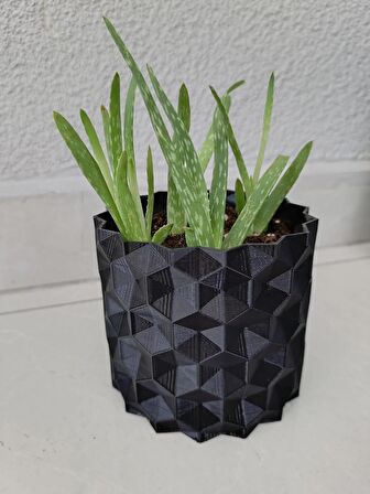 07 Geometrik Saksı Drenajlı Siyah - Saksılık