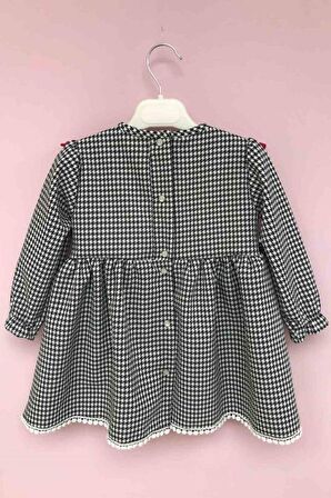 Broş Detaylı Kazayağı Desen Kız Çocuk Bebek Krep Elbise