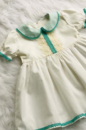 Yeşil Bebe Yaka Dantel Ve Fiyonk Detaylı Özel Tasarım Ekru Kız Çocuk Bebek Elbise Ve Bandana Takımı