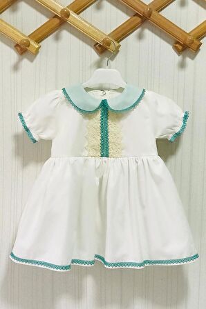 Yeşil Bebe Yaka Dantel Ve Fiyonk Detaylı Özel Tasarım Ekru Kız Çocuk Bebek Elbise Ve Bandana Takımı