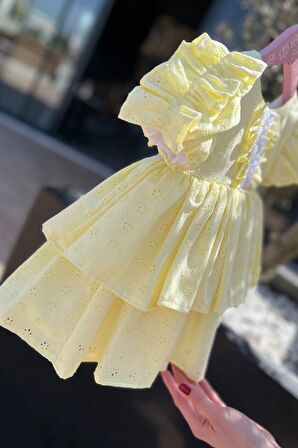 Dantel ve Büzgü Süslemeli Kız Çocuk Bebek Fisto Pamuk Abiye Sarı Doğum Günü Elbise