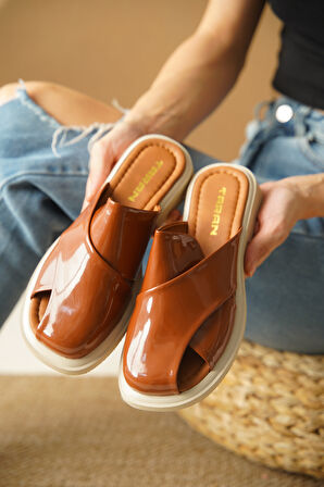 Kadın Detaylı Şık Ortopedik Düz Taban Terlik Bronte