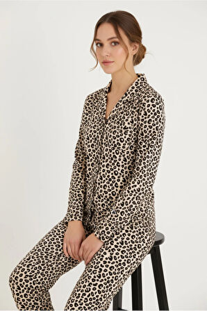 Luxury Soft Bej Leopar Desenli Uzun Kollu Kadın Pijama Takımı – 3062
