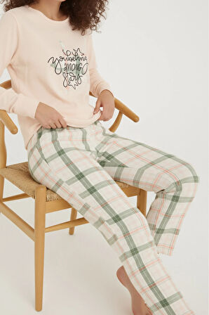 Luxury Thermal Among Stars Desenli Kadın Polar Kışlık Pijama Takımı – 42058