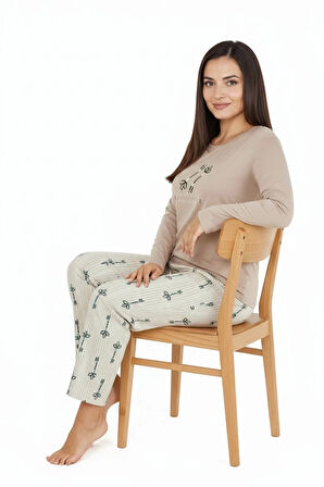 Üstü Yazılı Altı Çizgili Elite Viscose Uzun Büyük Beden Pijama Takımı Pudra 3597