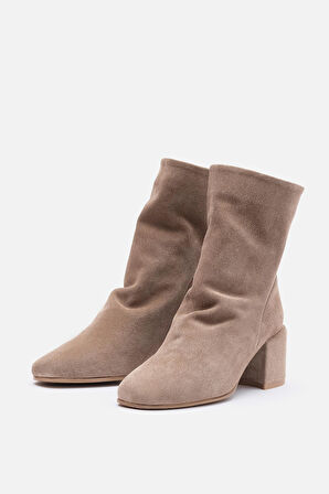 BESTYLE  Mugo %100 Vizon Süet  5,5 cm Topuklu Kadın Bot