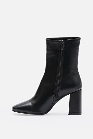 Bestyle İREM Kadın Siyah Gerçek Deri Fermuarlı Topuklu Bot