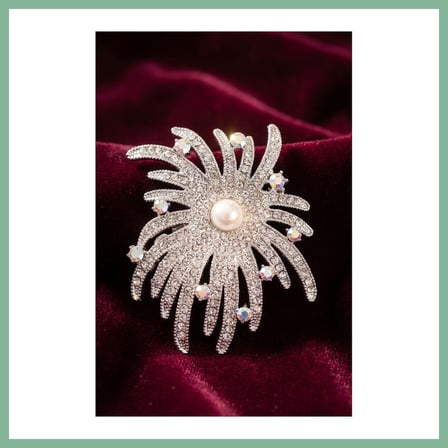 Bşk Virgo Gümüş Renk Zirkon Taşlı İnci Detaylı Broş BSK2026