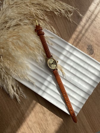 Bs Stıll Vintage Kadın Kol Saati Retro quartz deri kordon 1 Adet