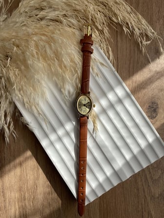 Bs Stıll Vintage Kadın Kol Saati Retro quartz deri kordon 1 Adet