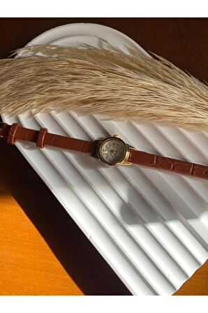 Bs Stıll Minimal Vintage Kadın Kol Saati Retro Quartz Deri Kordon 1 Adet (Çok Minik Modeldir)