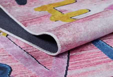 Pembe Kareli Desenli Dijital Baskı Yıkanabilir Çocuk Odası Halısı Koridor