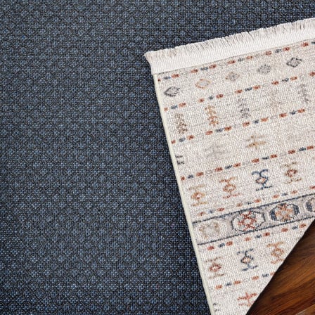 Krem Geometrik Desenli Salon Halısı Etnik Bohem Stil Kaymaz Tabanlı