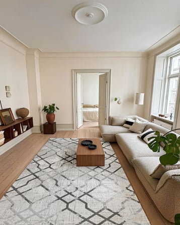 Gri Geometrik Desenli Modern Eskitme Salon Halısı Kaymaz Tabanlı Koridor Halısı