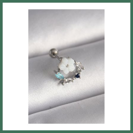 EN-CAG 316L Çelik Gümüş Renk Zirkon Taş Detay Beyaz Çiçek Model Tragus Piercing BSS