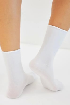 Bambu Kadın Lastiksiz Beyaz-Siyah-Gri (Asorti̇) Soket Dikişsiz Premium Çorap 6'Lı Sıkmaz-İz Bırakmaz